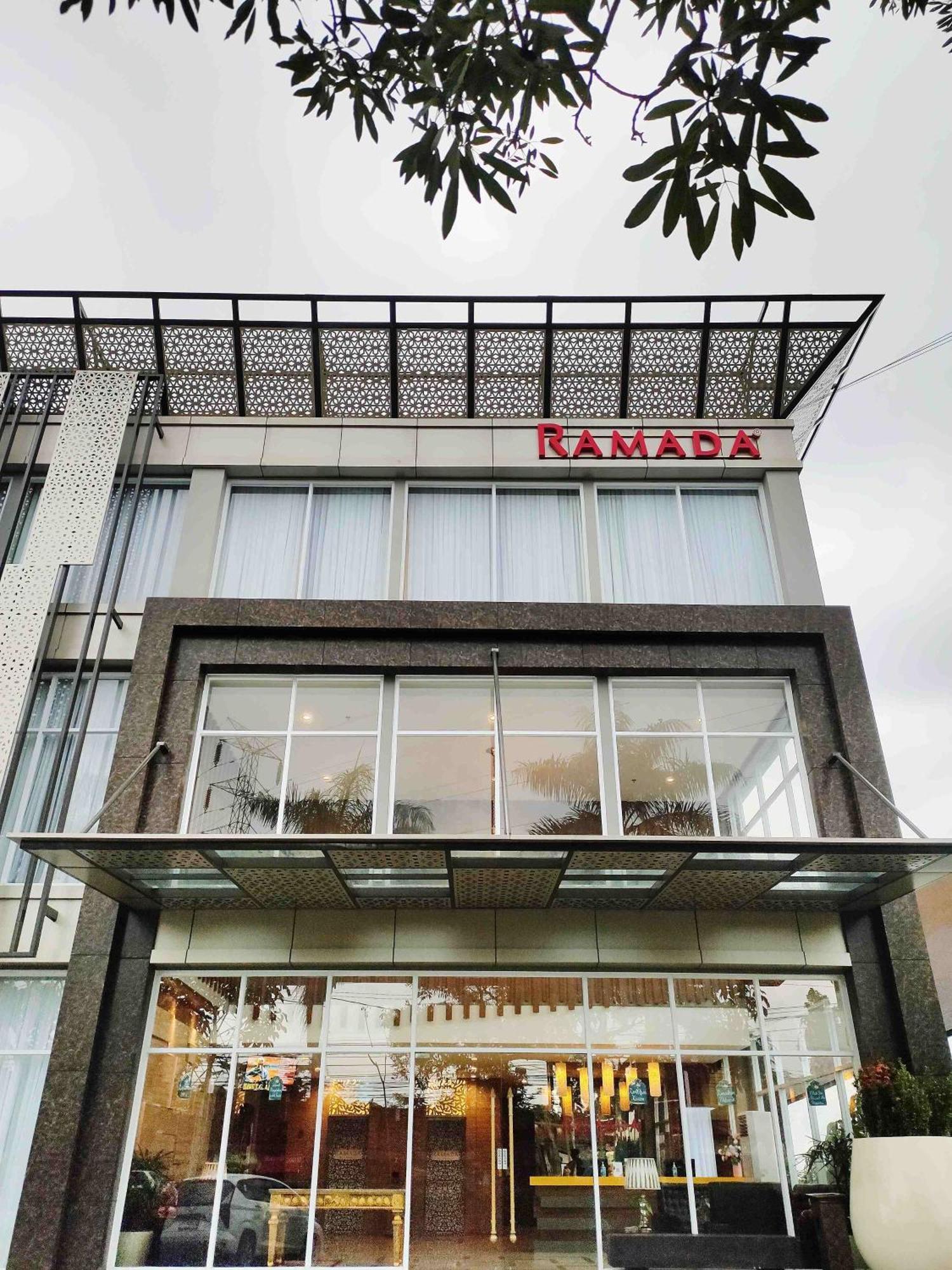 Ramada By Wyndham Yogyakarta Hotel Sleman  Eksteriør billede