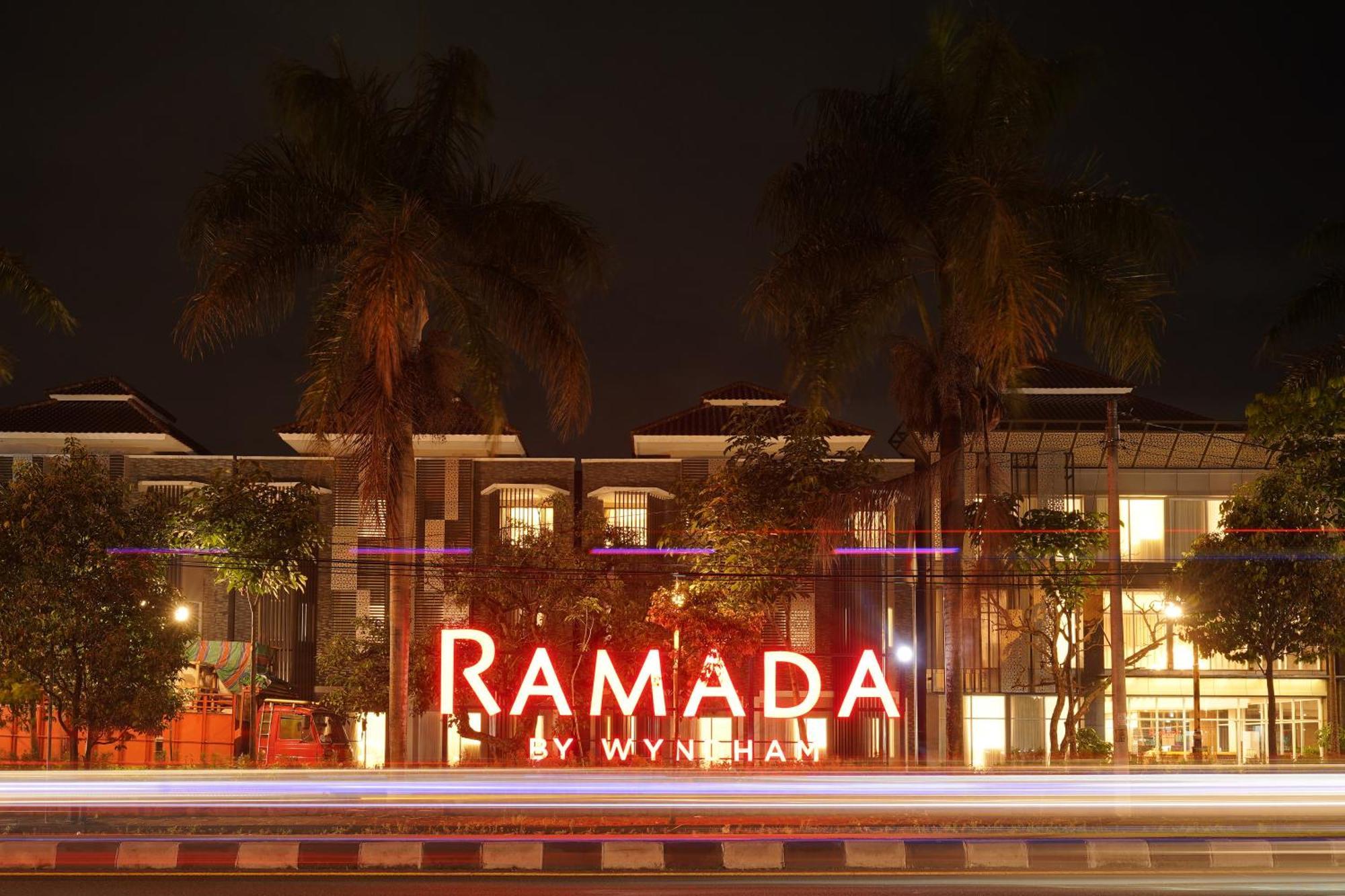 Ramada By Wyndham Yogyakarta Hotel Sleman  Eksteriør billede